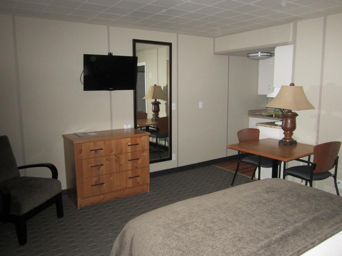 Triple J Hotel Dawson City Bagian luar foto
