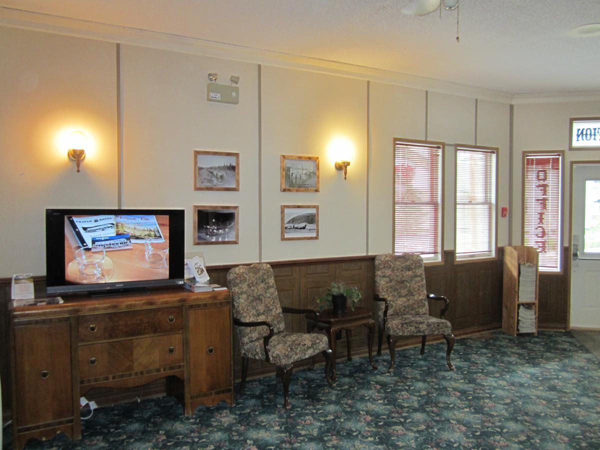 Triple J Hotel Dawson City Bagian luar foto