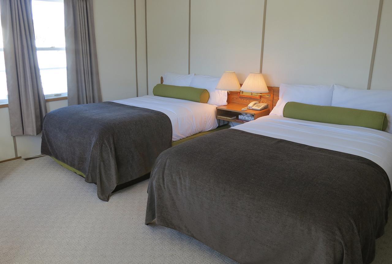 Triple J Hotel Dawson City Bagian luar foto