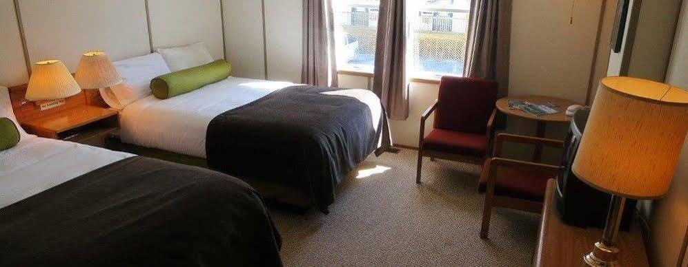 Triple J Hotel Dawson City Bagian luar foto
