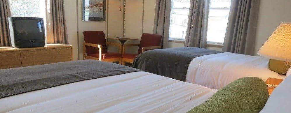 Triple J Hotel Dawson City Bagian luar foto