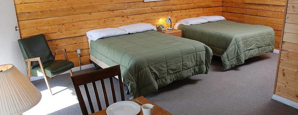 Triple J Hotel Dawson City Bagian luar foto